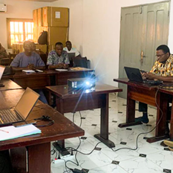 Validation des manuels de formation de responsables de formations sanitaires sur le dépistage et la prise en charge des affections oculaires